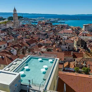 https://cornaro-hotel.splithotels.org