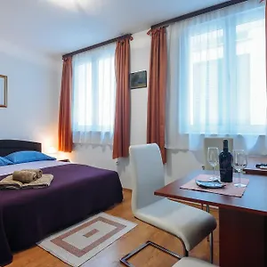 https://sweet-dreams-apartments.hotelinzadar.com