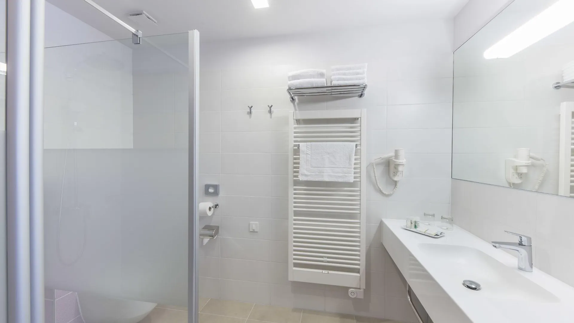 וולי לוסיניי Vitality Hotel Punta