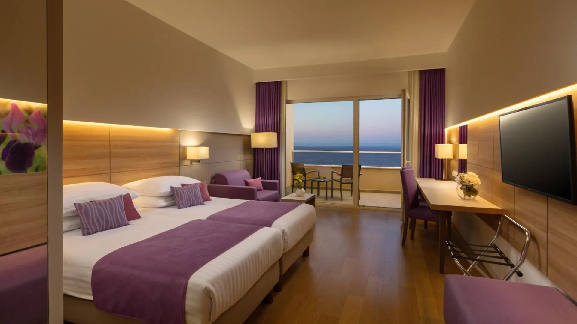 Vitality Hotel Punta Lussingrande 4*,